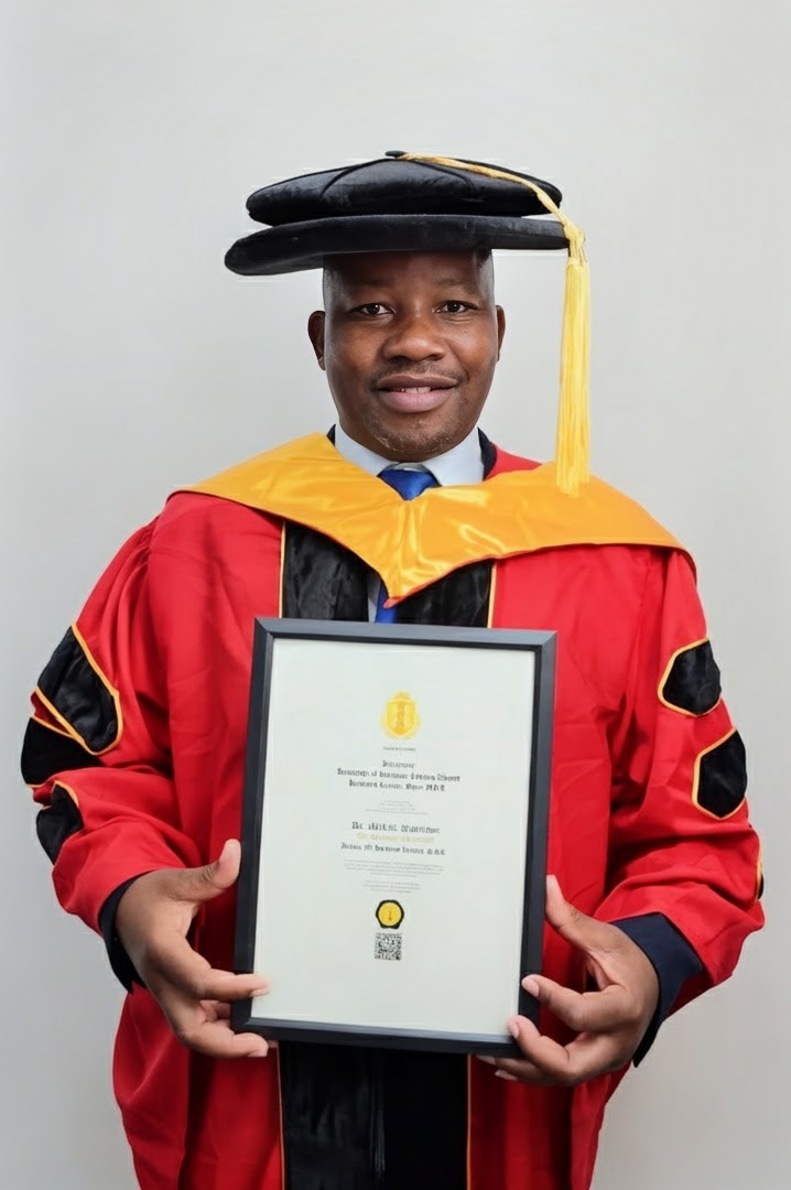 LpWSC Managing Director Receives Honorary Doctorate for Distinguished Leadership